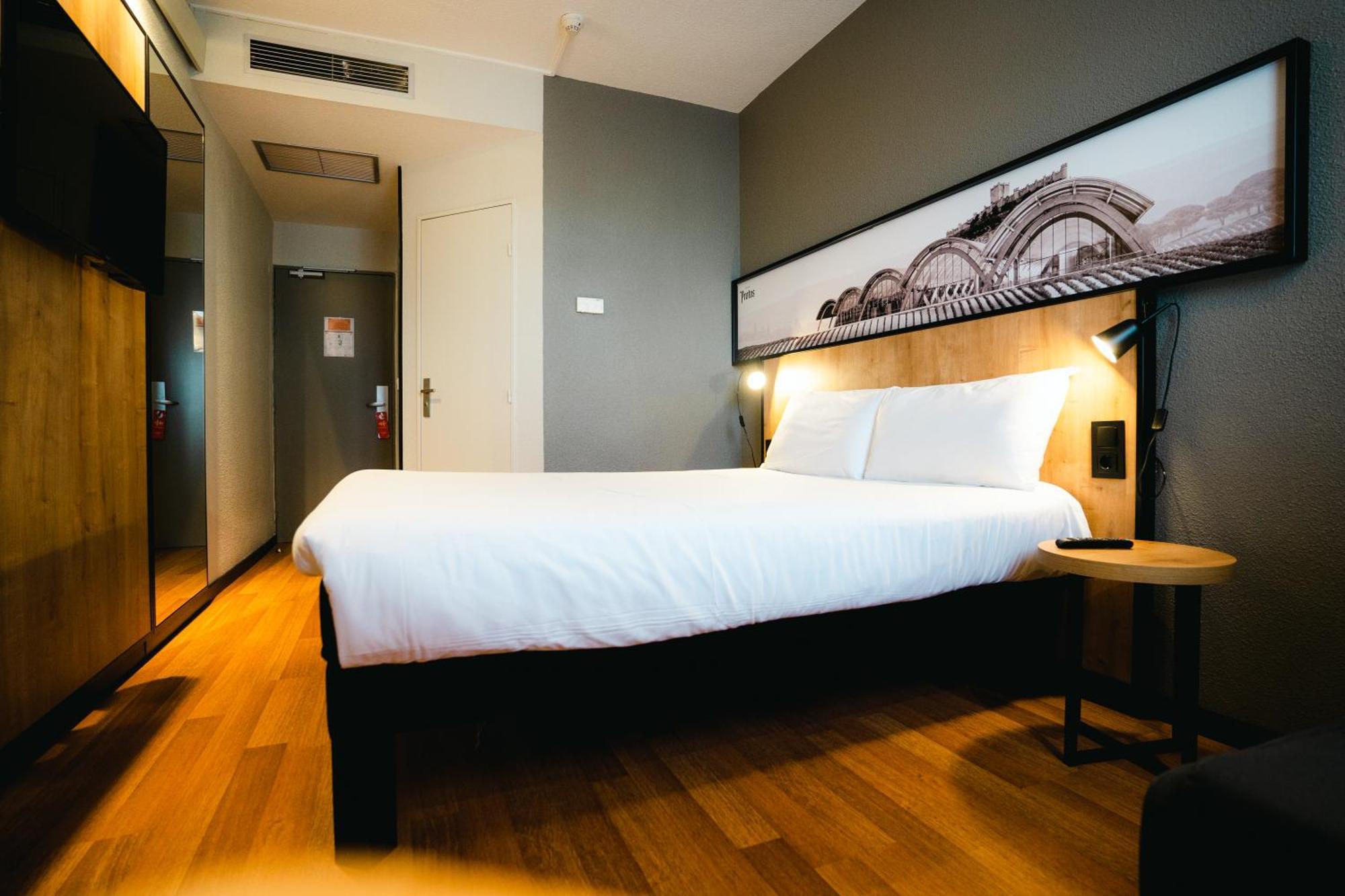 Ibis Hotel 2*